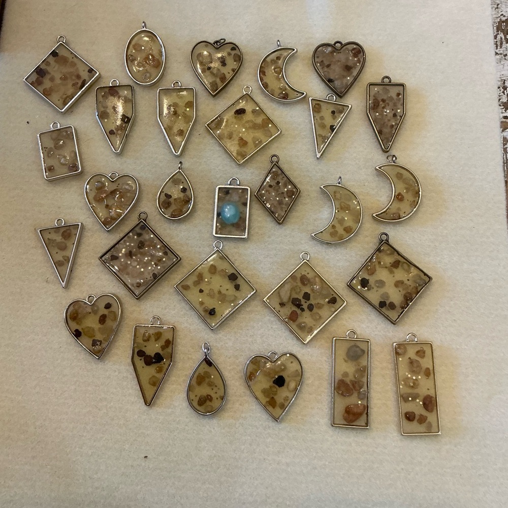 Resin Small stone Pendant Charms, perfect for crafting!